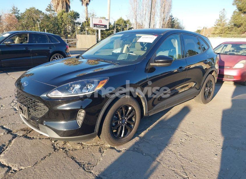 Photo 2 of 2020 Ford Escape SE SPORT HYBRID (VIN 1FMCU0BZ1LUC61109)