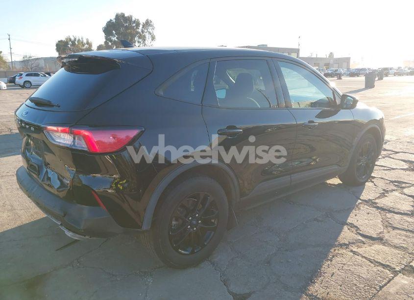 Photo 4 of 2020 Ford Escape SE SPORT HYBRID (VIN 1FMCU0BZ1LUC61109)