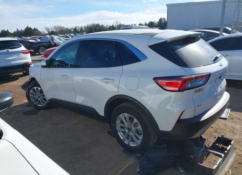 Photo 15 of 2021 Ford Escape SE HYBRID (VIN 1FMCU0BZ1MUB21045)