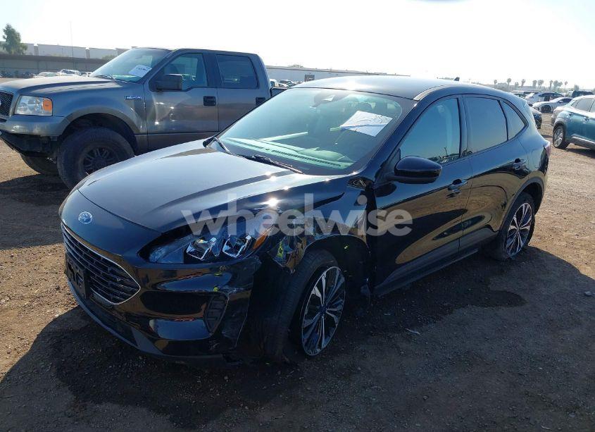 Photo 6 of 2022 Ford Escape SE HYBRID (VIN 1FMCU0BZ1NUA27569)