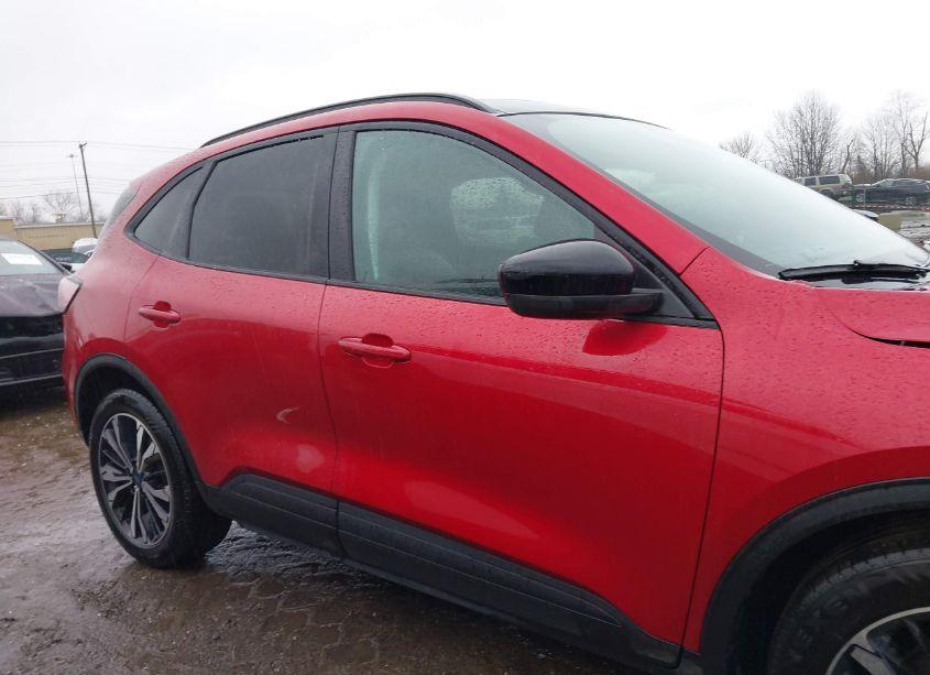 Photo 13 of 2021 Ford Escape SE HYBRID (VIN 1FMCU0BZ2MUA12982)