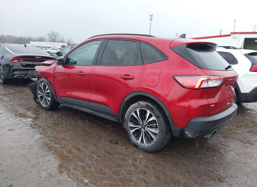 Photo 3 of 2021 Ford Escape SE HYBRID (VIN 1FMCU0BZ2MUA12982)