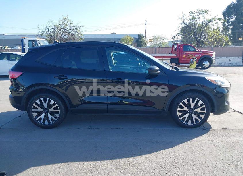 Photo 13 of 2020 Ford Escape SE SPORT HYBRID (VIN 1FMCU0BZ3LUC35370)