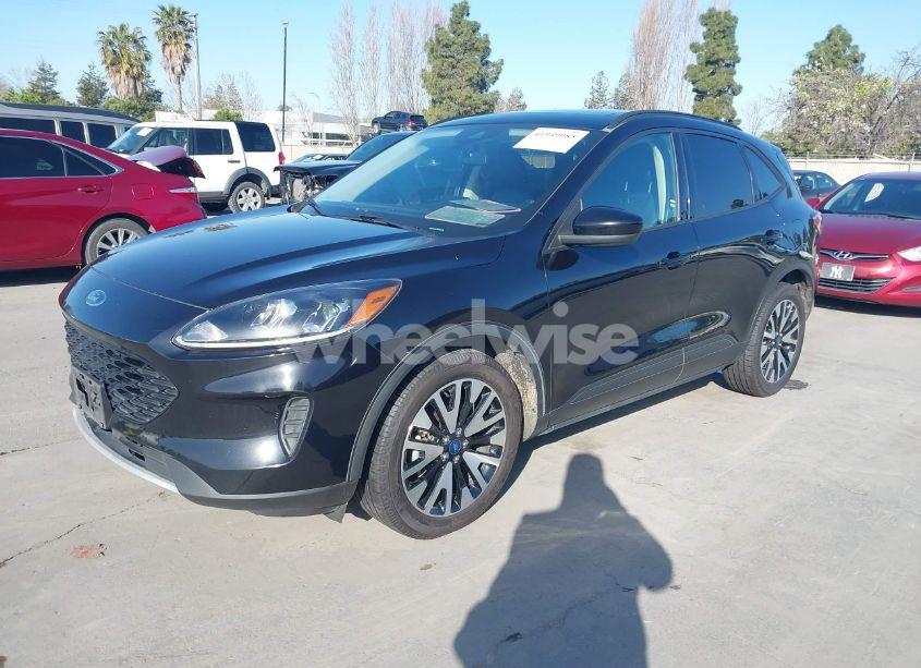 Photo 2 of 2020 Ford Escape SE SPORT HYBRID (VIN 1FMCU0BZ3LUC35370)