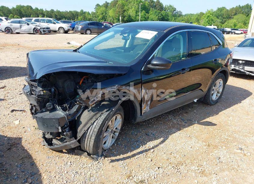 Photo 2 of 2021 Ford Escape SE HYBRID (VIN 1FMCU0BZ4MUA67773)