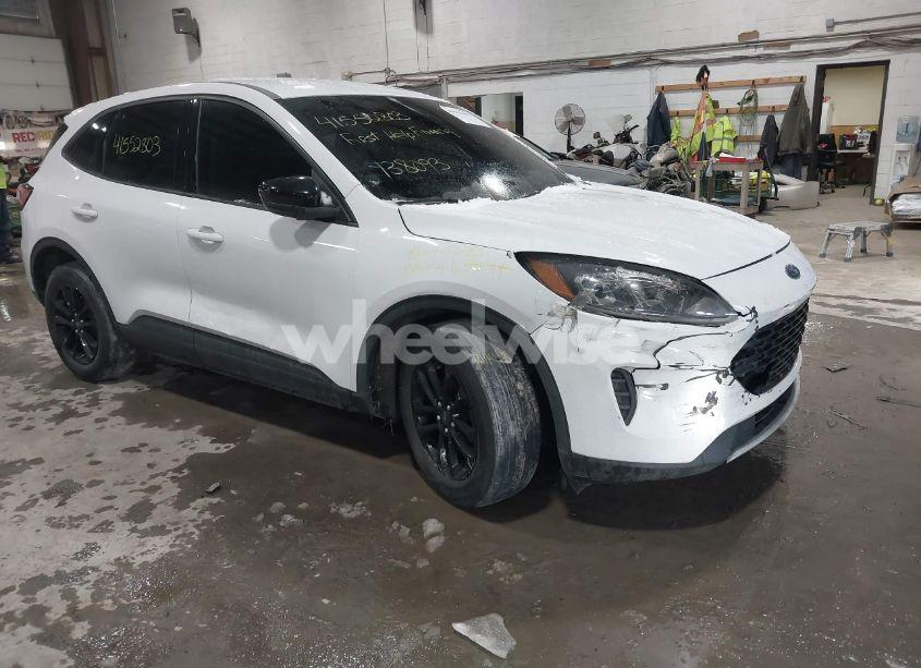 2020 Ford Escape SE SPORT HYBRID (VIN 1FMCU0BZ5LUB09995) main photo