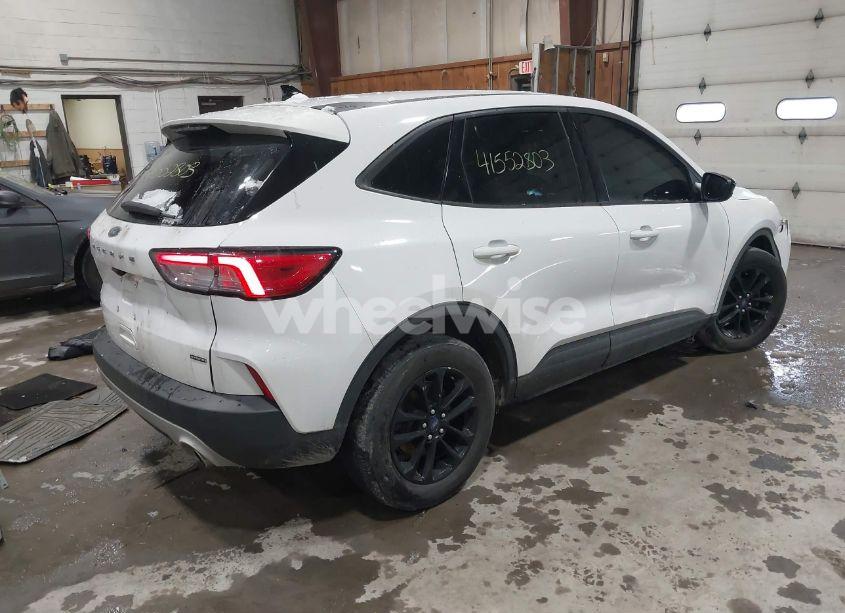 Photo 4 of 2020 Ford Escape SE SPORT HYBRID (VIN 1FMCU0BZ5LUB09995)