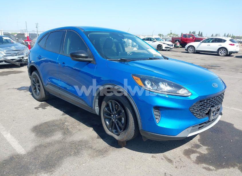2020 Ford Escape SE SPORT HYBRID (VIN 1FMCU0BZ5LUC51957) main photo