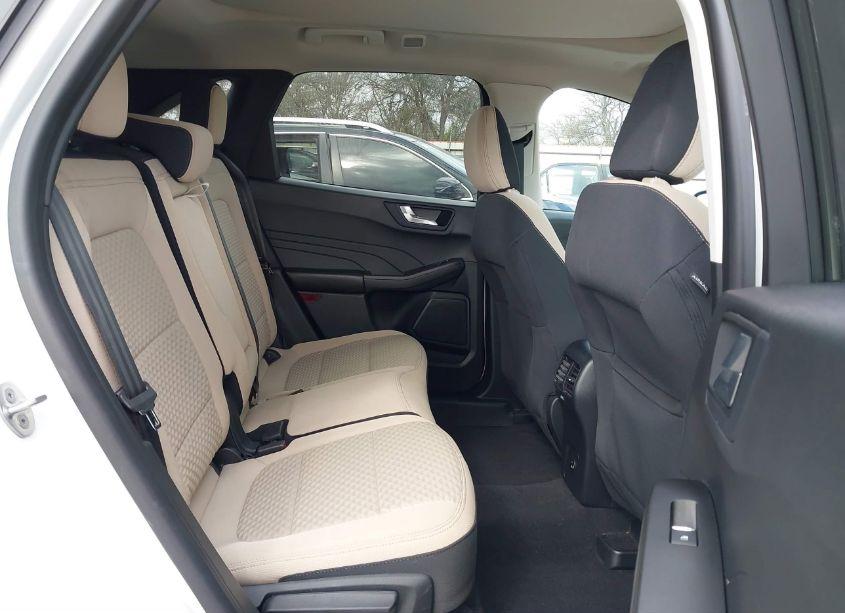 Photo 8 of 2021 Ford Escape SE HYBRID (VIN 1FMCU0BZ5MUA00809)