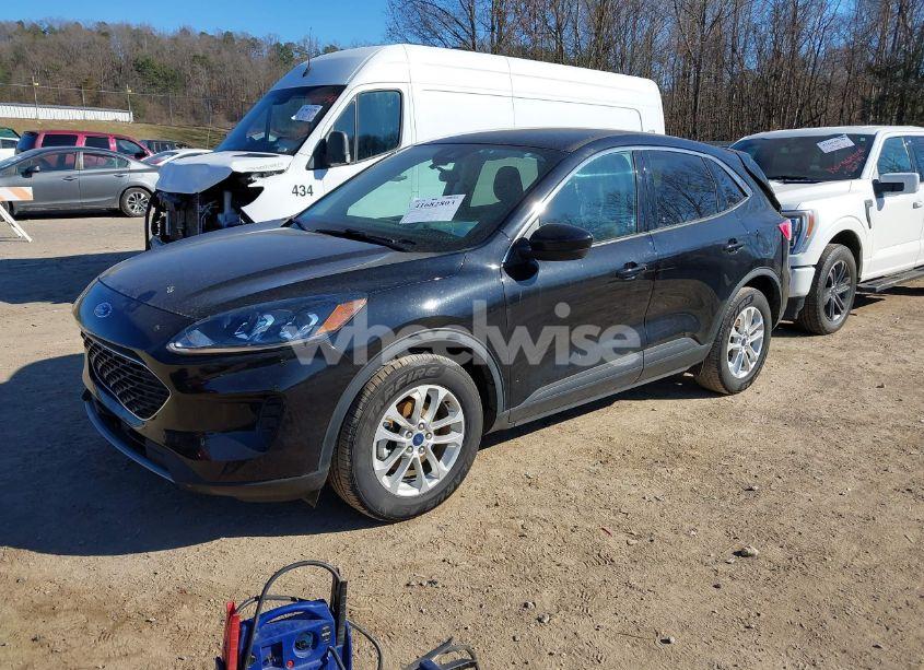 Photo 2 of 2021 Ford Escape SE HYBRID (VIN 1FMCU0BZ5MUA85022)