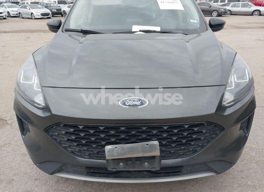 Photo 13 of 2020 Ford Escape SE SPORT HYBRID (VIN 1FMCU0BZ6LUC52910)