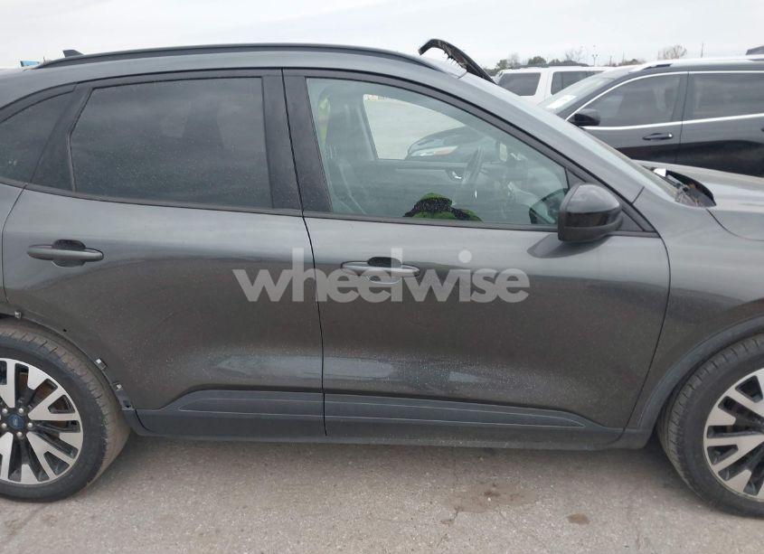 Photo 14 of 2020 Ford Escape SE SPORT HYBRID (VIN 1FMCU0BZ6LUC52910)