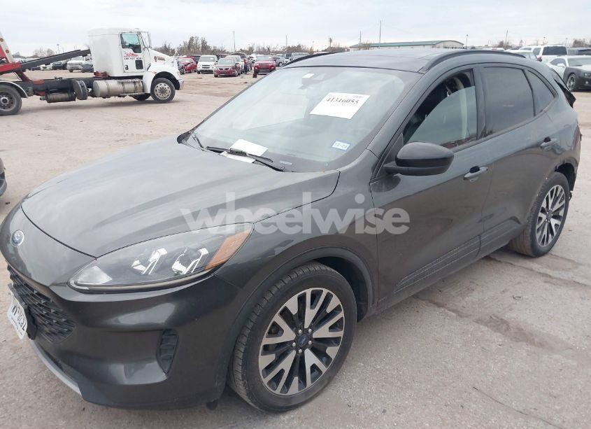 Photo 2 of 2020 Ford Escape SE SPORT HYBRID (VIN 1FMCU0BZ6LUC52910)