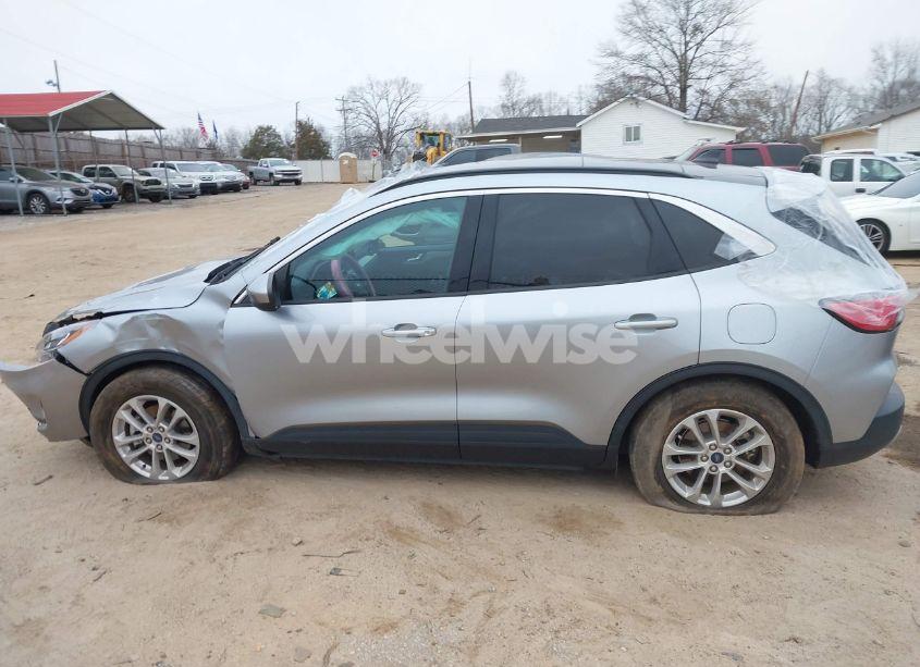 Photo 15 of 2021 Ford Escape SE HYBRID (VIN 1FMCU0BZ7MUB20546)