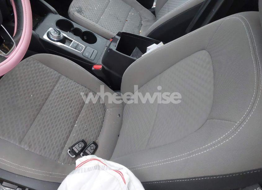 Photo 20 of 2021 Ford Escape SE HYBRID (VIN 1FMCU0BZ7MUB20546)