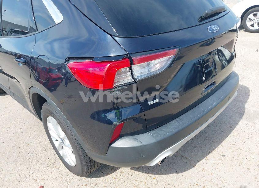 Photo 6 of 2021 Ford Escape SE HYBRID (VIN 1FMCU0BZ8MUA40236)