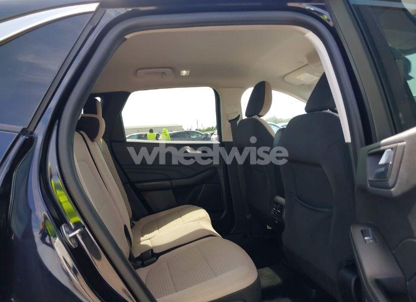 Photo 8 of 2021 Ford Escape SE HYBRID (VIN 1FMCU0BZ8MUA40236)