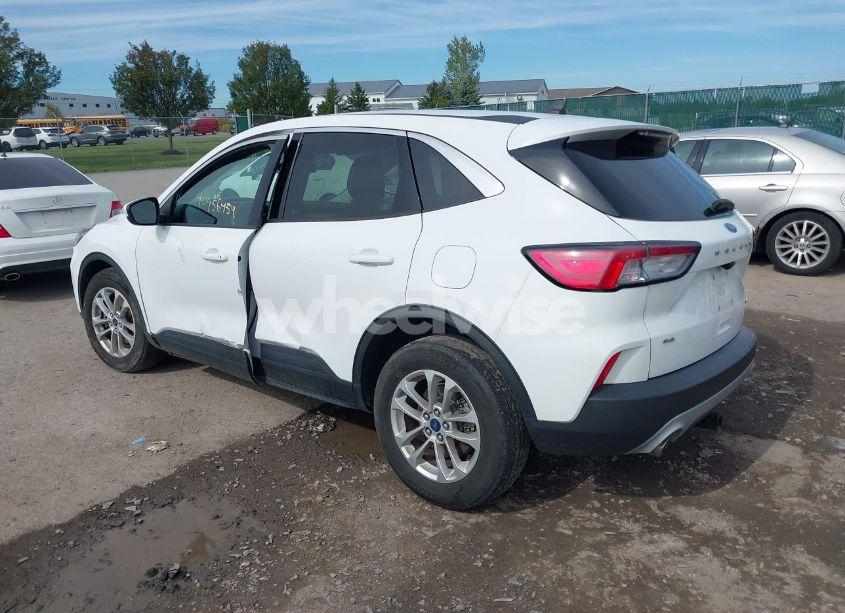 Photo 3 of 2021 Ford Escape SE HYBRID (VIN 1FMCU0BZ8MUA59353)