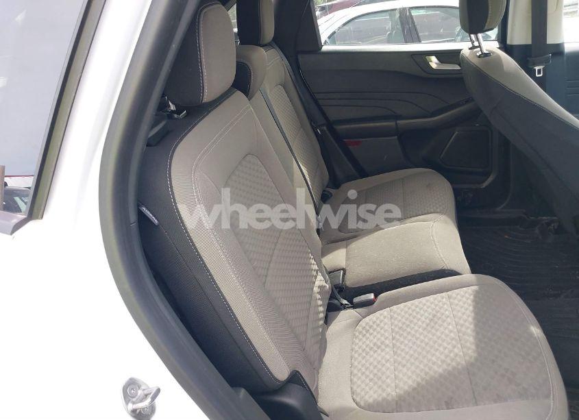 Photo 8 of 2021 Ford Escape SE HYBRID (VIN 1FMCU0BZ8MUA59353)