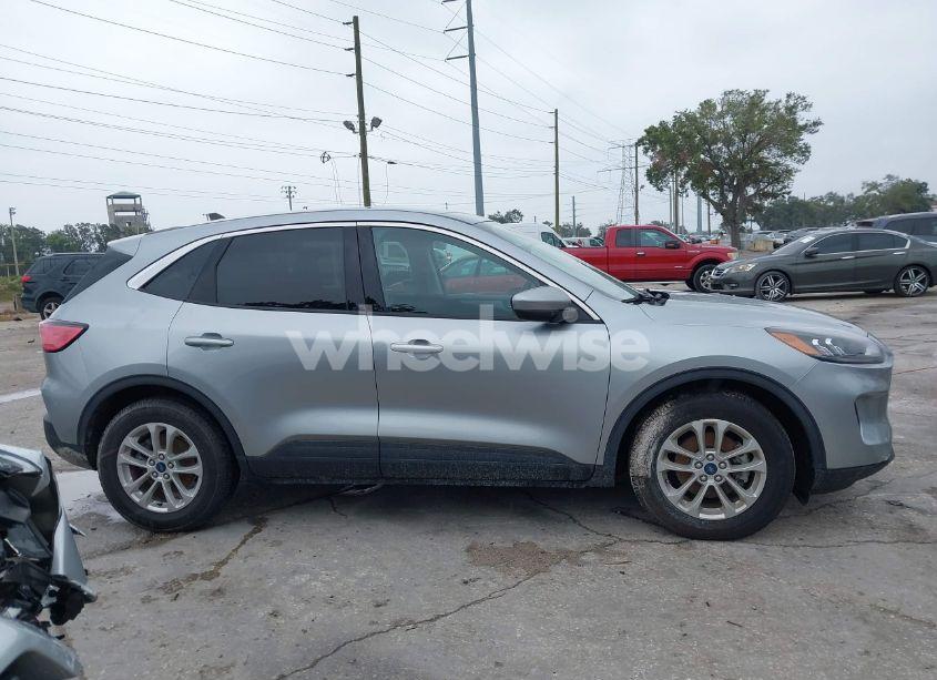 Photo 12 of 2021 Ford Escape SE HYBRID (VIN 1FMCU0BZ8MUA78369)