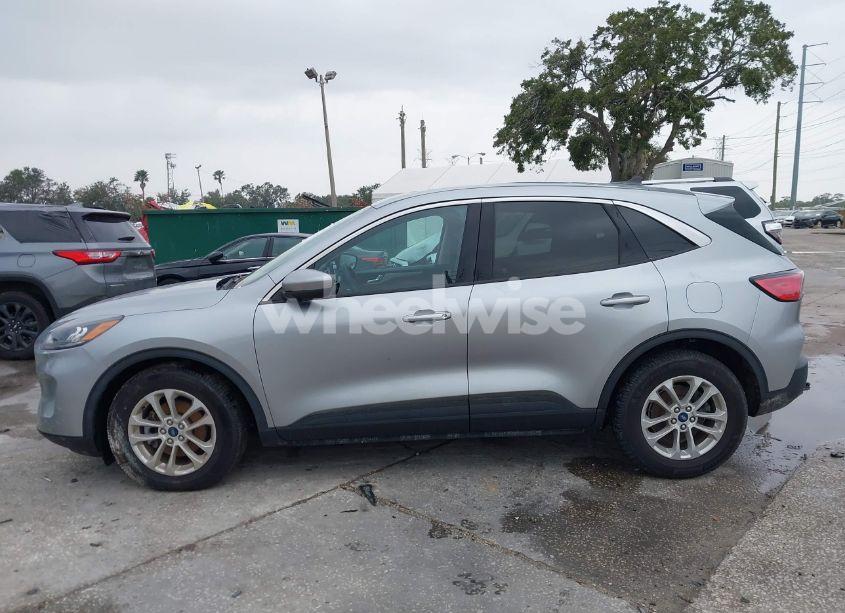 Photo 13 of 2021 Ford Escape SE HYBRID (VIN 1FMCU0BZ8MUA78369)