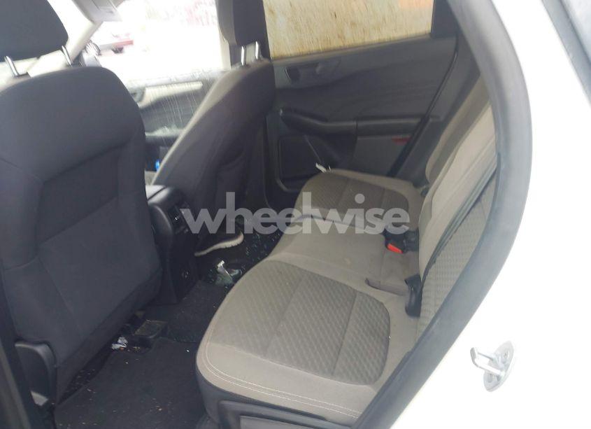 Photo 8 of 2022 Ford Escape SE HYBRID (VIN 1FMCU0BZ8NUA02734)