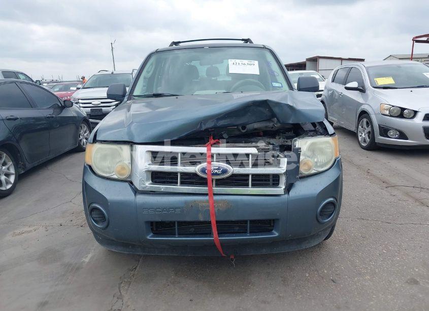 Photo 12 of 2010 Ford Escape XLS (VIN 1FMCU0C70AKA52269)