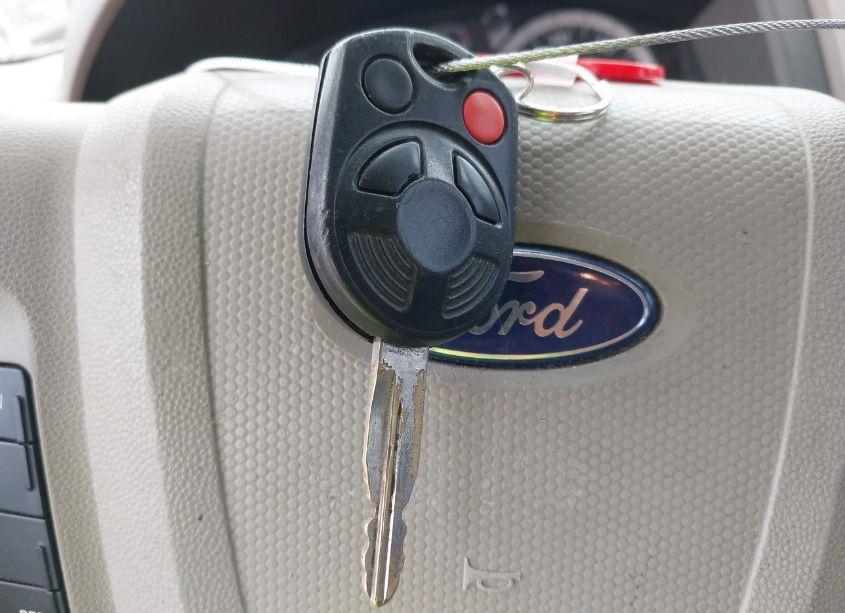 Photo 11 of 2011 Ford Escape XLS (VIN 1FMCU0C70BKC60105)