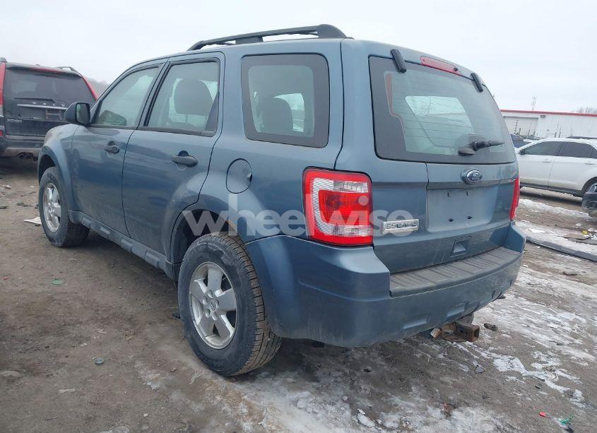 Photo 3 of 2012 Ford Escape XLS (VIN 1FMCU0C70CKA82858)