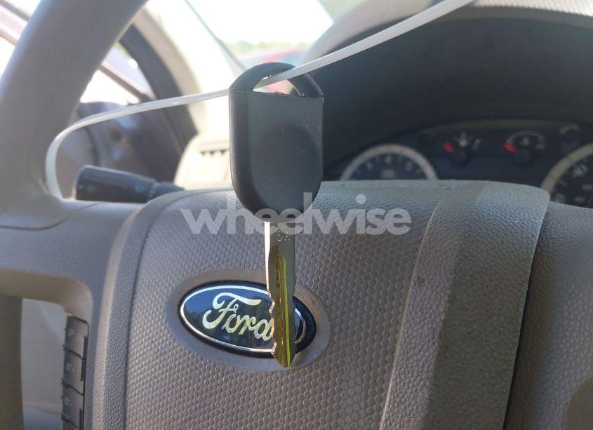 Photo 11 of 2011 Ford Escape XLS (VIN 1FMCU0C71BKC16386)