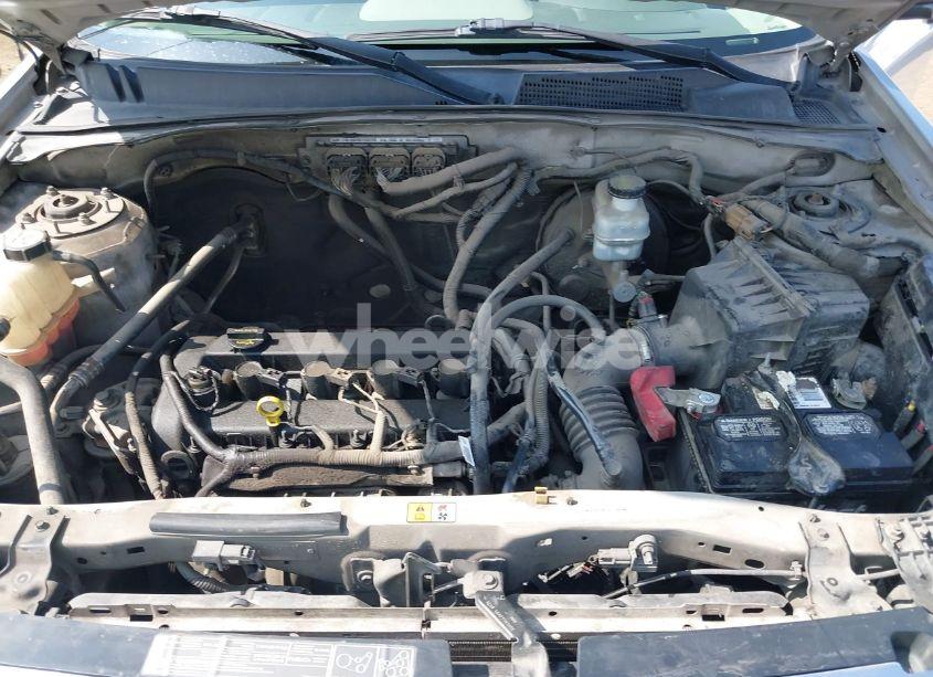 Photo 10 of 2012 Ford Escape XLS (VIN 1FMCU0C71CKC83166)