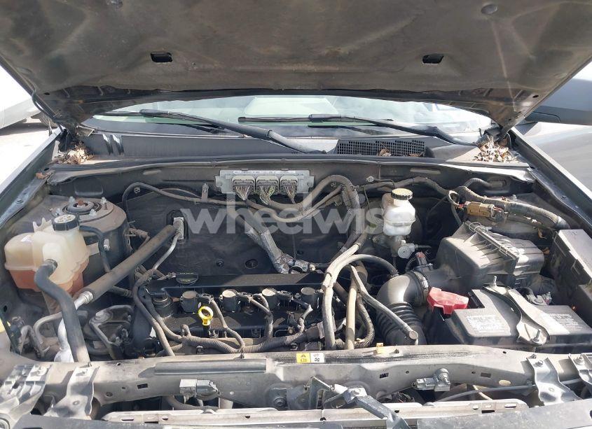 Photo 10 of 2010 Ford Escape XLS (VIN 1FMCU0C72AKA05051)