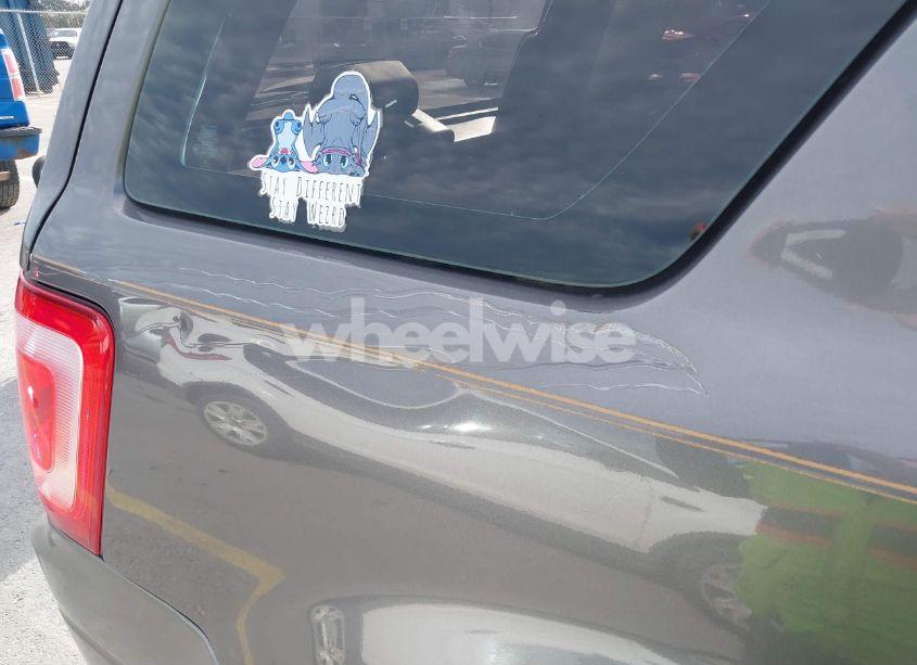 Photo 12 of 2010 Ford Escape XLS (VIN 1FMCU0C72AKA05051)