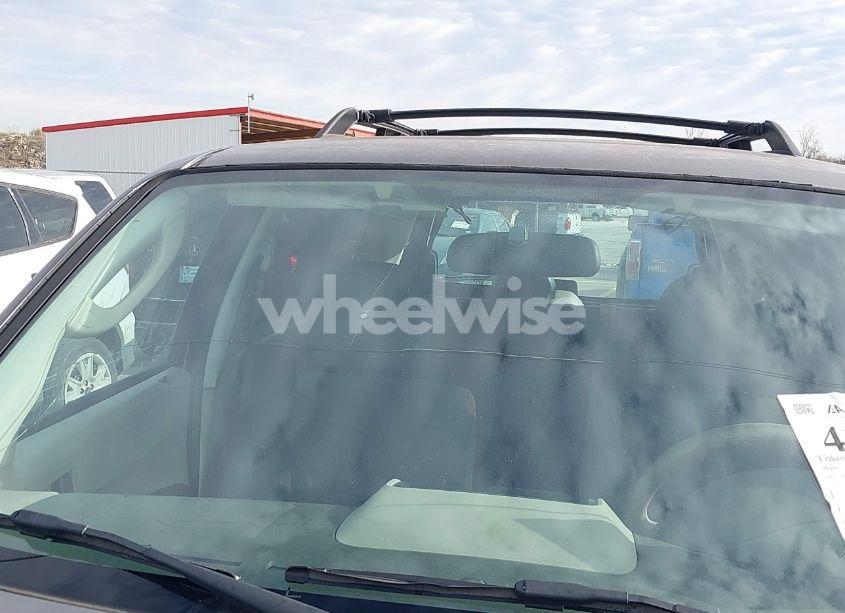 Photo 13 of 2010 Ford Escape XLS (VIN 1FMCU0C72AKA05051)