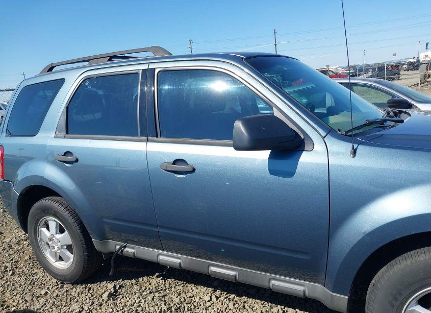 Photo 13 of 2011 Ford Escape XLS (VIN 1FMCU0C72BKA21946)