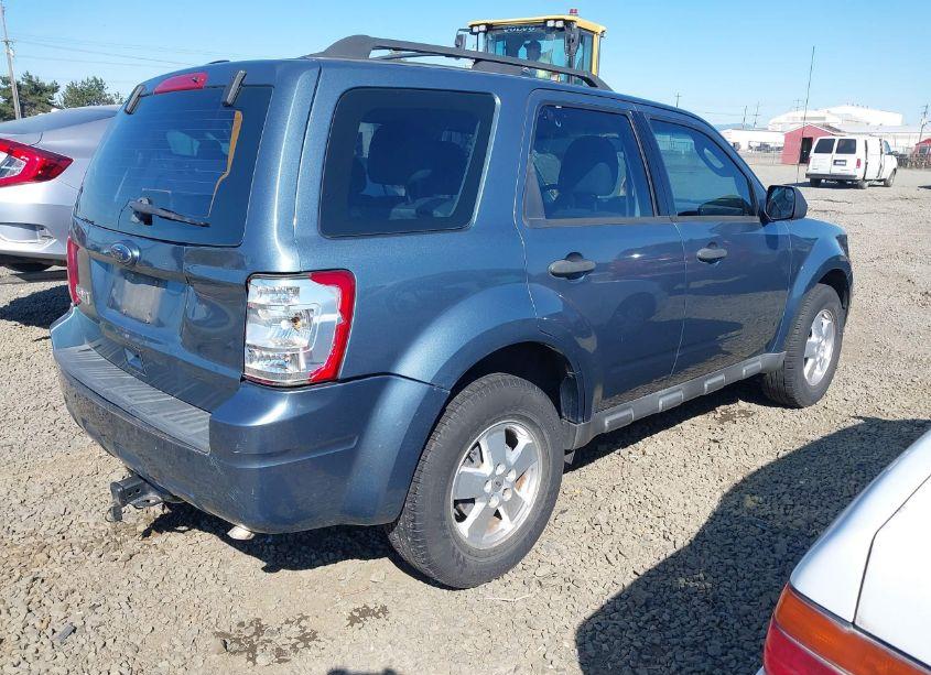 Photo 4 of 2011 Ford Escape XLS (VIN 1FMCU0C72BKA21946)