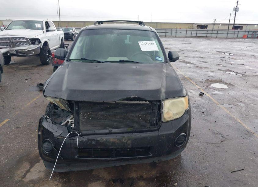 Photo 12 of 2011 Ford Escape XLS (VIN 1FMCU0C72BKA27228)