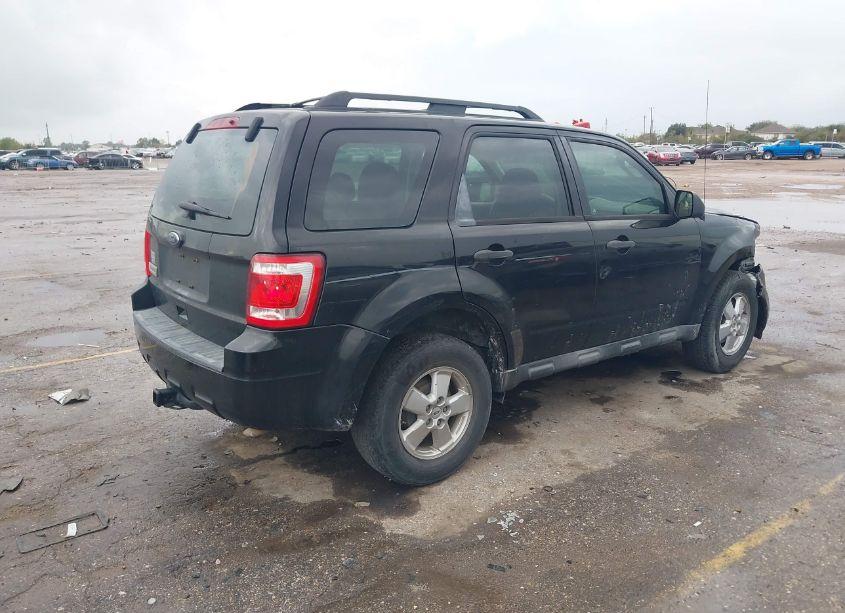 Photo 4 of 2011 Ford Escape XLS (VIN 1FMCU0C72BKA27228)