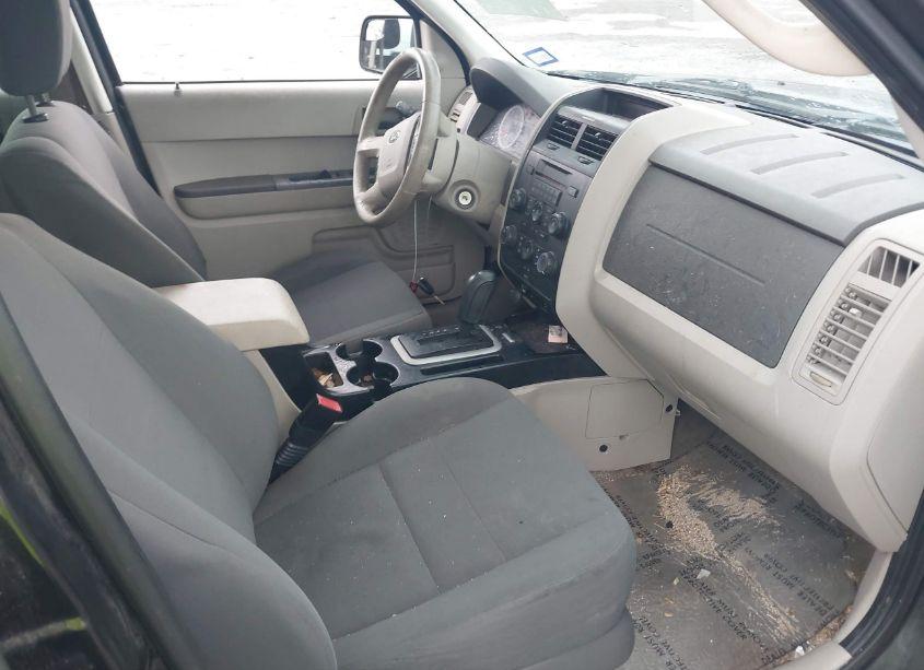 Photo 5 of 2011 Ford Escape XLS (VIN 1FMCU0C72BKA27228)