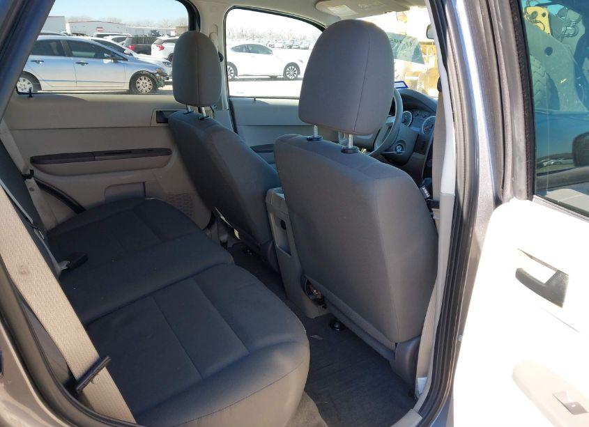 Photo 8 of 2011 Ford Escape XLS (VIN 1FMCU0C72BKB99789)