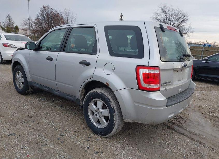 Photo 3 of 2012 Ford Escape XLS (VIN 1FMCU0C72CKA07532)