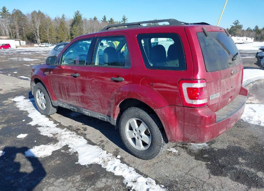 Photo 3 of 2012 Ford Escape XLS (VIN 1FMCU0C72CKB37584)