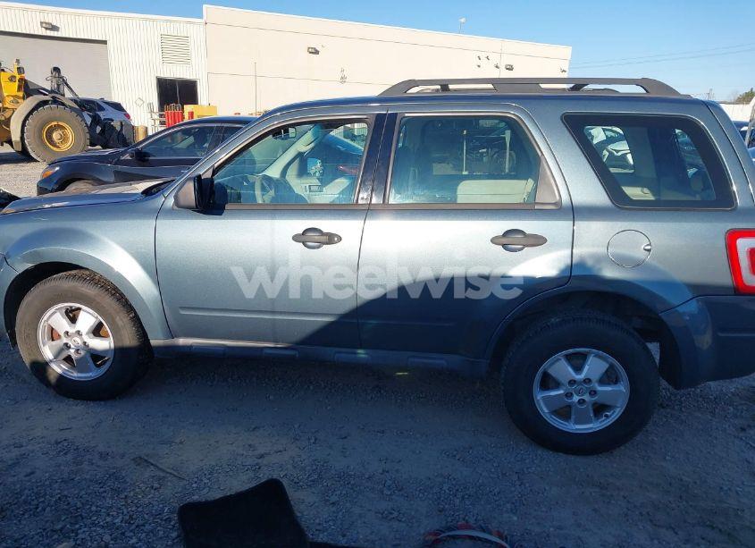 Photo 14 of 2012 Ford Escape XLS (VIN 1FMCU0C72CKC74346)