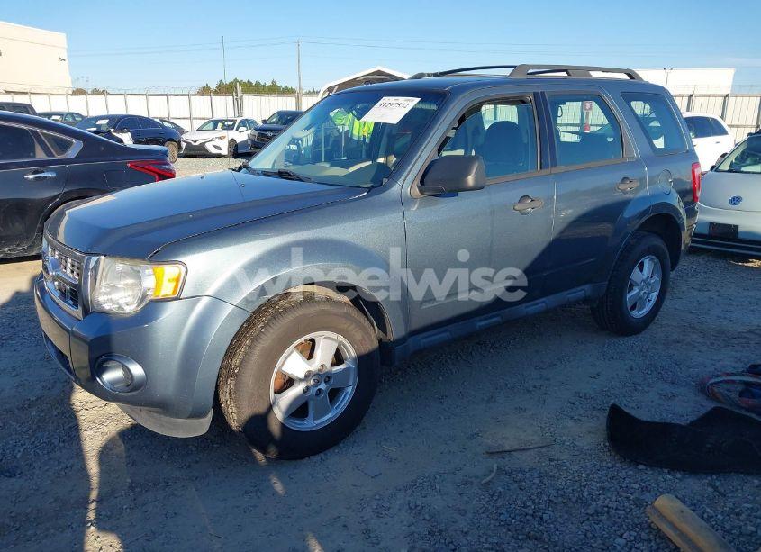 Photo 2 of 2012 Ford Escape XLS (VIN 1FMCU0C72CKC74346)