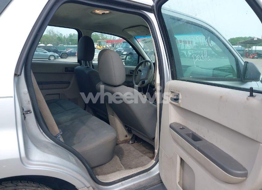 Photo 8 of 2012 Ford Escape XLS (VIN 1FMCU0C72CKC74430)