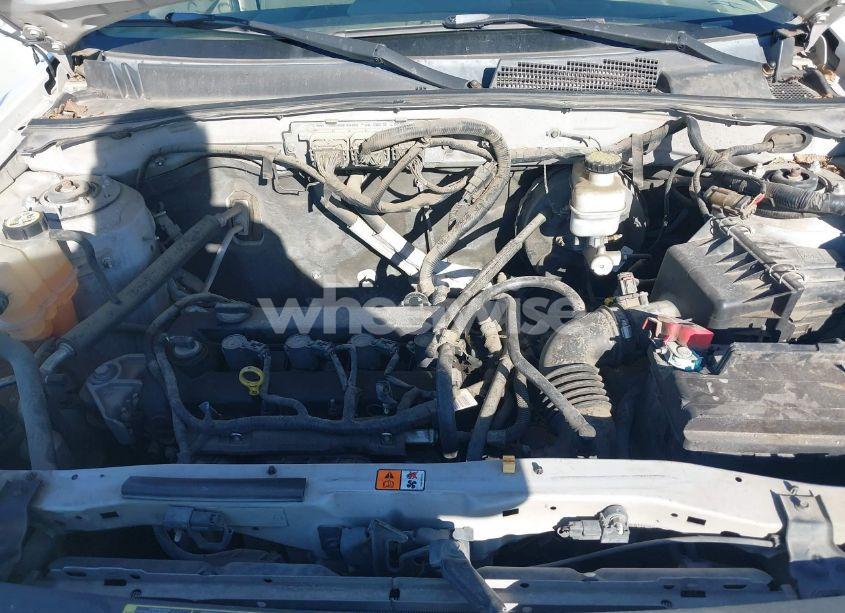 Photo 10 of 2010 Ford Escape XLS (VIN 1FMCU0C73AKB77217)