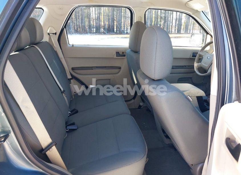 Photo 8 of 2010 Ford Escape XLS (VIN 1FMCU0C73AKC51641)