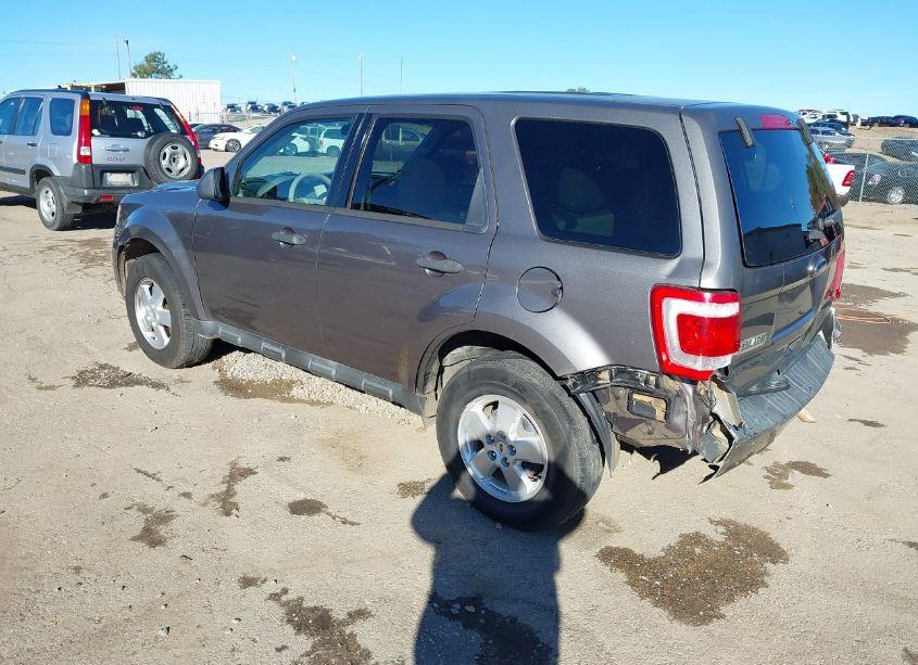 Photo 3 of 2011 Ford Escape XLS (VIN 1FMCU0C73BKA99247)