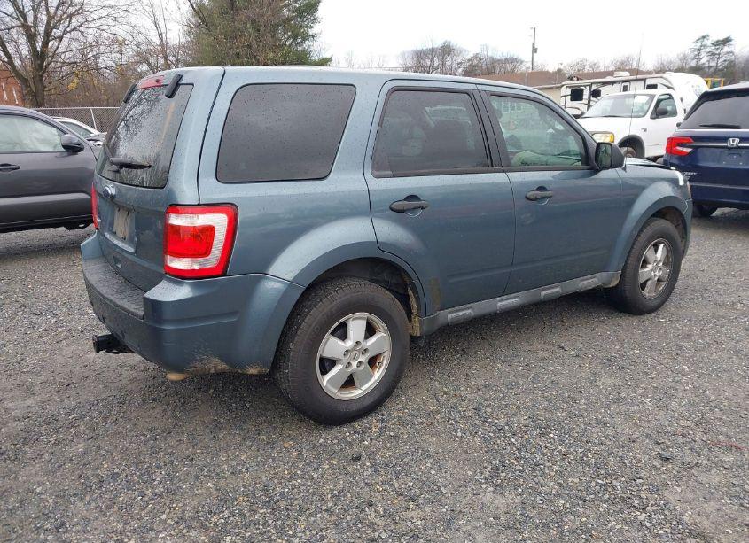 Photo 4 of 2011 Ford Escape XLS (VIN 1FMCU0C73BKB69961)