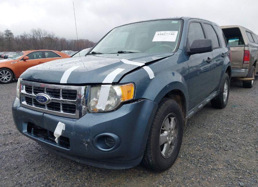 Photo 6 of 2011 Ford Escape XLS (VIN 1FMCU0C73BKB69961)